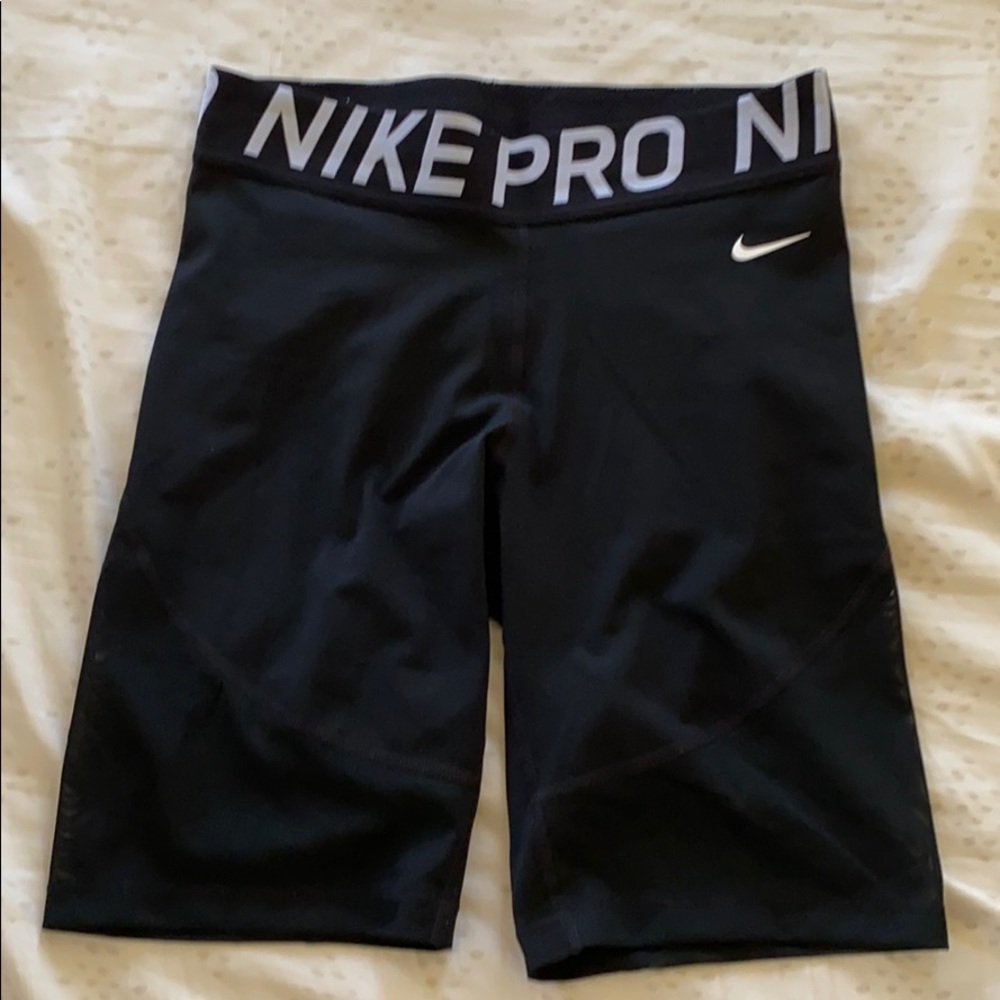 NIKE PRO 8” SHORTS